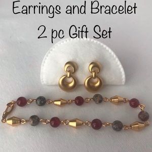 NWOT Earrings & Bracelet gift set